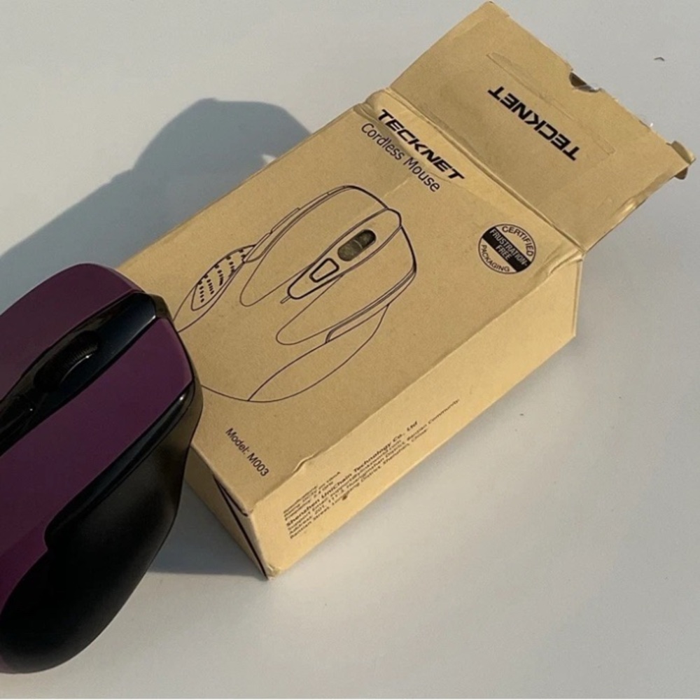 TeckNet Purple and Black Wireless Mouse